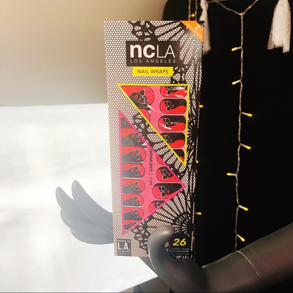 🌈 5 For $25 💛 NCLA 26 Nail Wraps & Nail File